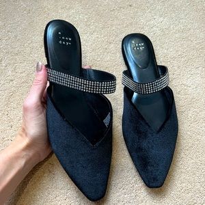 Pretty velvet flats